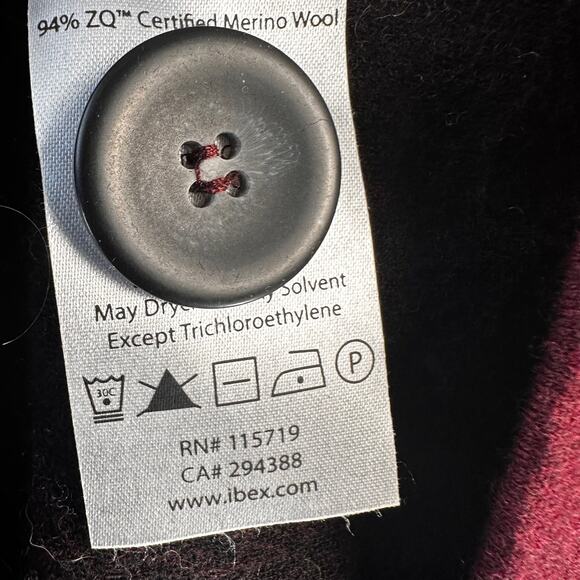 Ibex Reese Cardigan Sweater‎ S Cranberry Red Merino Wool Blend Foldover Collar - Picture 7 of 8